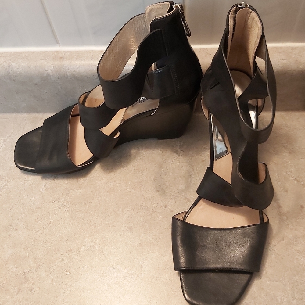 SOLD - Michael Kors black wedges, size 8 - Picture 2 of 6